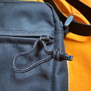 Bolso Levi's Cruzado Mini Negro