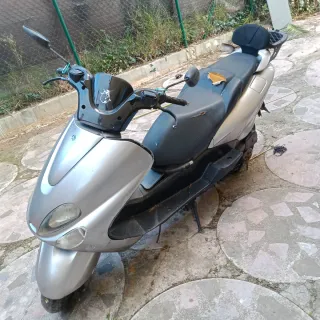 Yamaha Majesty 125 (2004)