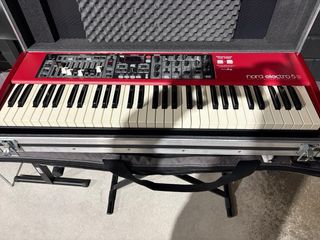 Nord Electro 5D Teclado Semi Weighted
