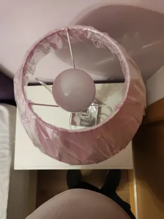 Lámpara de mesa cristal y rosa