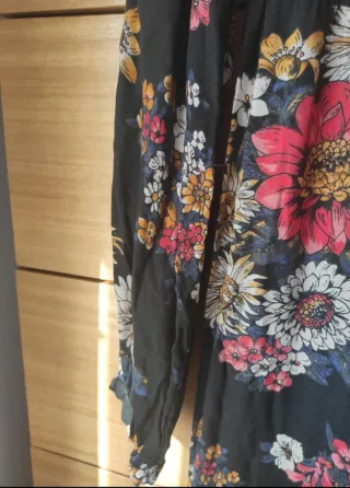 Vestido Zara estampado floral preto