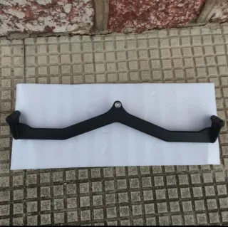 Agarre ancho para dorsal ergonómico.