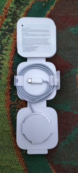 Funda iPhone 17 ProMax Cuero+ Cargador MagSafe