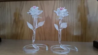 Rosa de cristal rosa y transparente