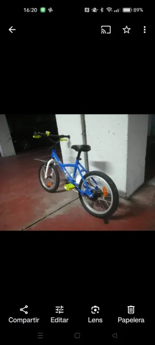 Bicicleta infantil azul