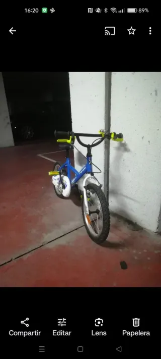 Bicicleta infantil azul