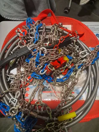 Rebajas: Cadenas para nieve y hielo muy bien cuida