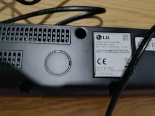 LG SJ3 Barra Sonido 2.1 Subwoofer Inalámbrico