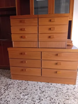 Cómoda y Mesitas de Noche Madera