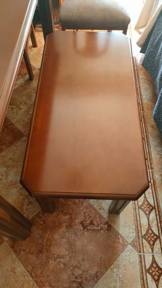 Conjunto mesa y sillas de comedor de madera