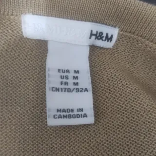 Abito a tunica color oro con maniche a tre quarti