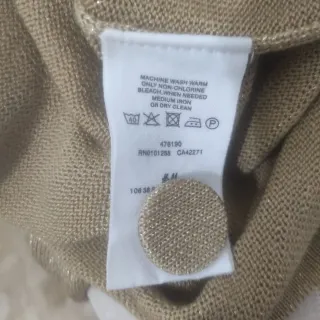 Abito a tunica color oro con maniche a tre quarti