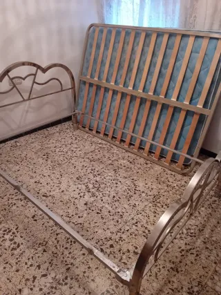 URGENTE camas de madera y metal