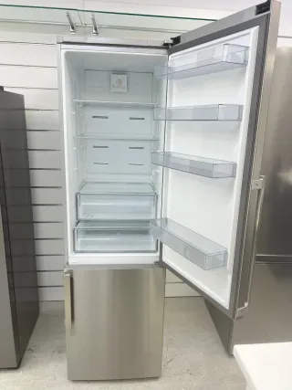 Nevera Combi GRUNDIG no Frost energía A+