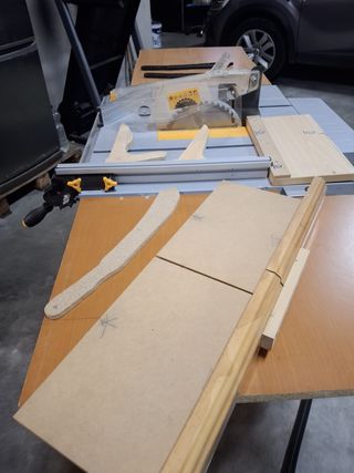 Sierra de mesa Titan 1500 con mesa adaptada