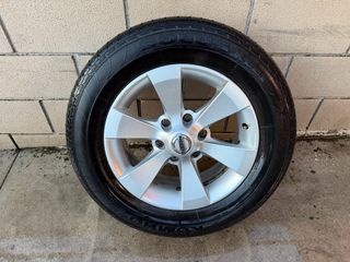 Llanta 17” Nissan Terrano II 235/65/17 104T rueda