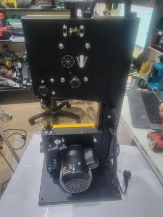 Sierra de cinta vertical Vito Pro Power