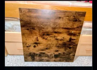 Mesa de diseño madera y metal