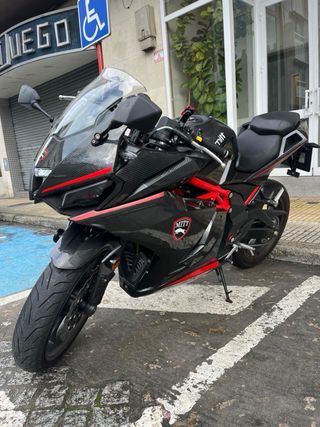 Mitt GP1 125cc Carbono