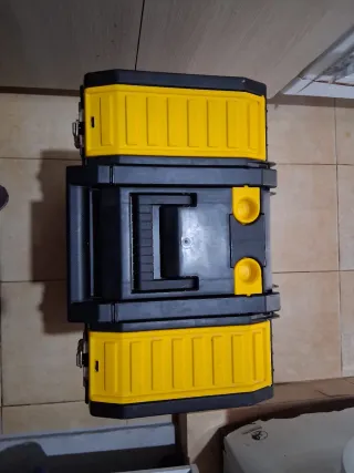 Maleta Stanley con ruedas