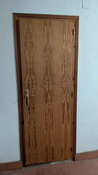 Puertas de madera rústica