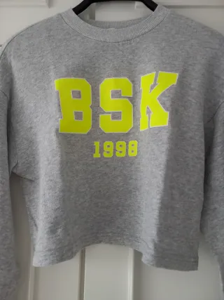 Sudadera cropped Bershka