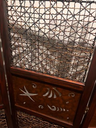 Biombo separador de espacios madera