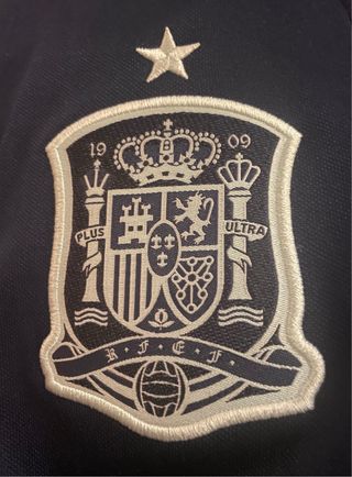 Chaqueta Adidas España. Talla 13/14 años (164cm)