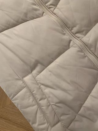 Chaleco plumífero Massimo Dutti beige Talla S