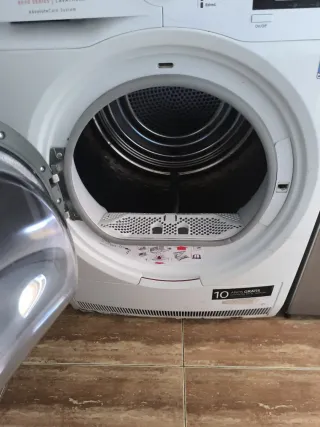 Secadora AEG - Para piezas.