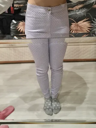 Pantalón vaquero cuadros morado y blanco