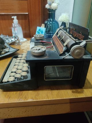 Máquina de escribir decorativa vintage
