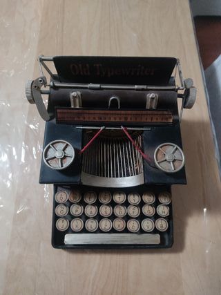 Máquina de escribir decorativa vintage
