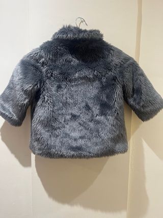 Chaqueta niña talla 2 pelo gris