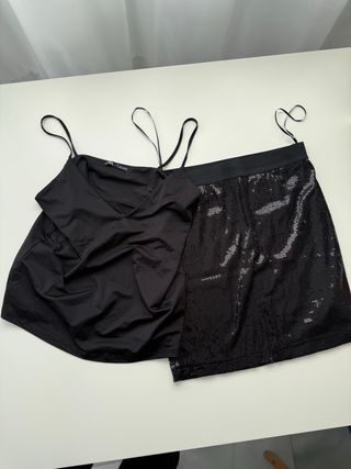 Falda lentejuelas y top negro