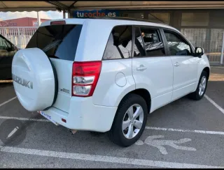 Suzuki Grand Vitara 2012