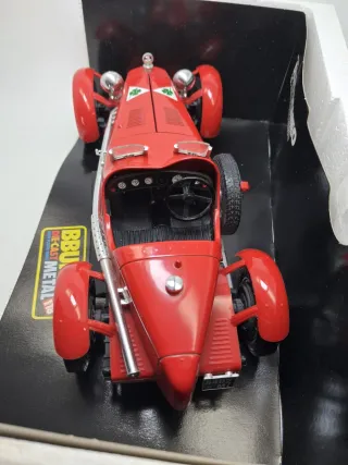 Alfa Romeo 8C 2300 Monza 1931 Bburago Scala 1:18