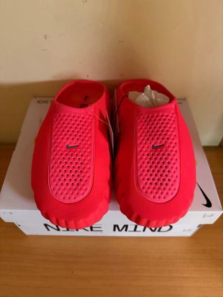 Nike Mind 001 Slide Solar Red