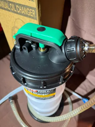 Extractor/cambiador de aceite manual 5,3 L N°:700