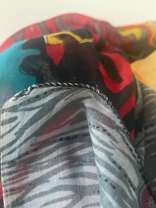 Fular viscosa diseño multicolor