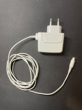 Nintendo 2DS XL Negra y Azul + 3 Juegos