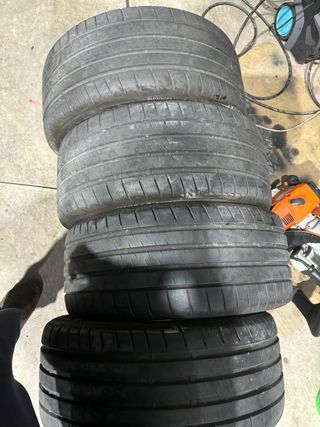 Bridgestone Potenza 255/35r19