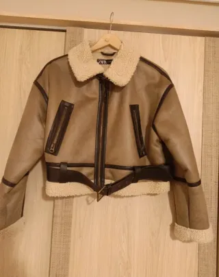 Chaqueta Zara efecto borrego Talla S