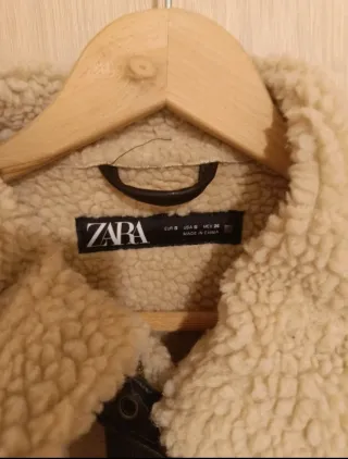 Chaqueta Zara efecto borrego Talla S