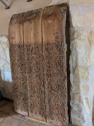 Trillo antiguo de madera