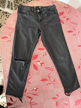 Pantalones rotos talla S Zara mujer woman 36