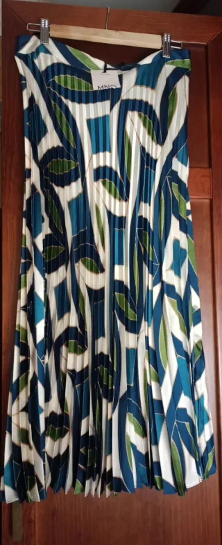 Falda Mango Plisada Talla 38