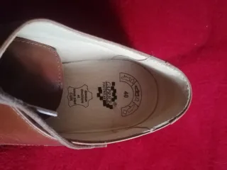 Zapatos de vestir marrones para mujer