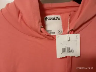 Sudadera coral con capucha