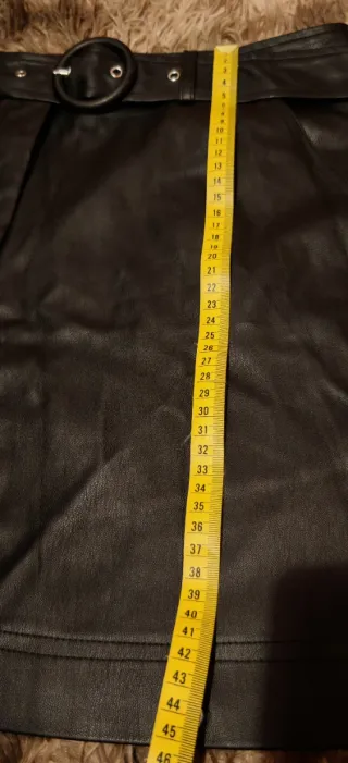 Falda mini polipiel L